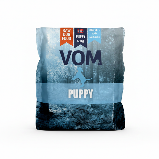 VOM PUPPY Fullfôr kjøttboller 560g x 5 på hvit bakgrunn